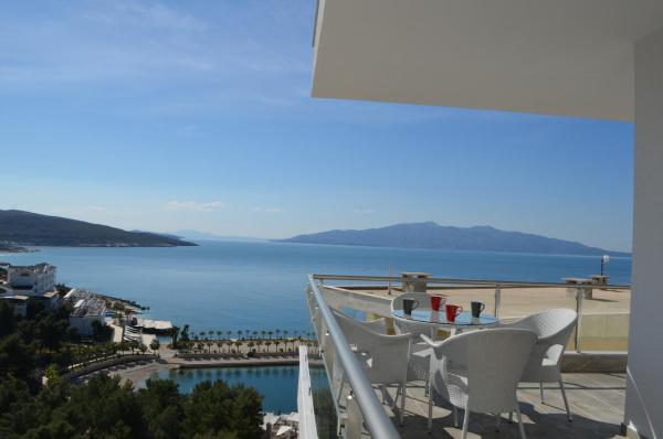Adrian Apartment, Buchen Sie Ferienwohnung Saranda Qark Vlora
