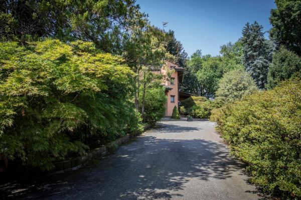 Villa near Arona, Reserva ahora  Hoteles con piscina en Piamonte, Piscina
