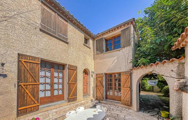 Villa Proche Cévennes, Buchen Sie  Hotels in Gard mit Parkplatz, Parkplätze