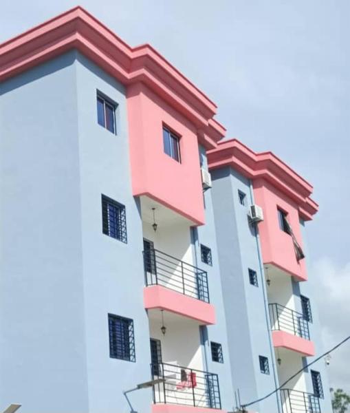 Résidence Didi, Buchen Sie  Hotels in Kribi mit Parkplatz, Parkplätze