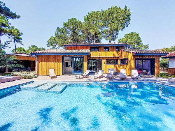 Villa Villa les Verdiers by Interhome, Prenota  Hotel a Aquitania con piscina, Piscina