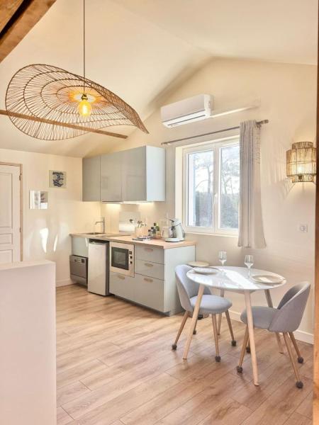 Aux portes de la plage, entièrement rénovés, climatisation, wifi, Parking gratuit, linge de maison fournit, ménage en fin de séjour compris, Reserva ahora  Hoteles en Aquitania con aparcamiento, Aparcamiento