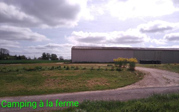 Camping les Petites Roches, Reserva ahora  Hoteles en Aquitania con aparcamiento, Aparcamiento