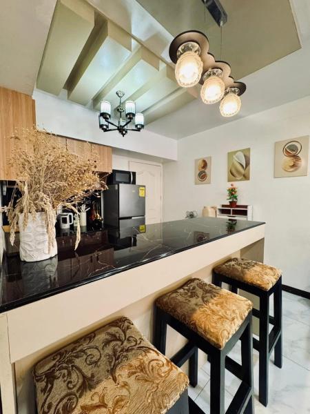Condo in Manila, Prenota  Hotel a Luzon con parcheggio, Parcheggio