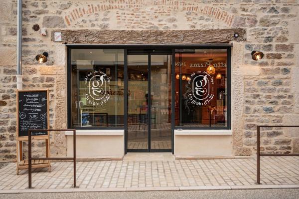 Un grain dfolie, Prenota  Villie-Morgon Beaujolais