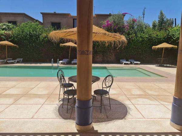 Villa à targa, Buchen Sie  Hotels in Marrakech-Safi mit Parkplatz, Parkplätze