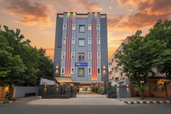 FabHotel The Vibe - Nr SR Nagar Metro Station, Réserver  Hyderabad 