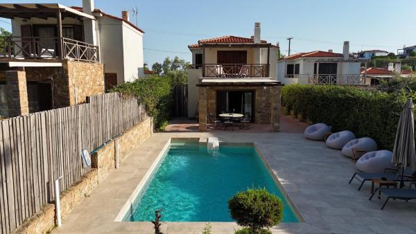 Velvet Pines Villa, Elani by Halkidiki Villas, Reserva ahora  Hoteles con piscina en Elani, Piscina
