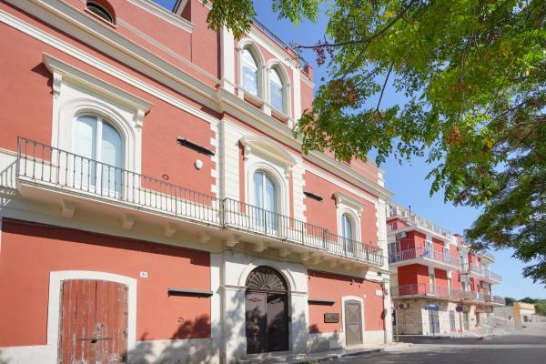 Palazzo della Torre - Seaview Luxury historical apartments, Buchen Sie Ferienwohnung Bari Metropolitanstadt Bari