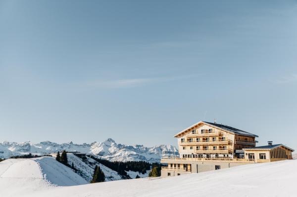 Le Refuge Chez La Tante - Mont dArbois, accès en télécabine avant 16h30, Prenota  Hotel SPA a Alvernia, SPA