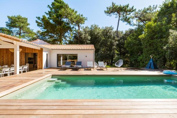Villa évasion familiale avec Piscine & Mer à 200m, Reserva ahora  Hoteles en Aquitania con aparcamiento, Aparcamiento
