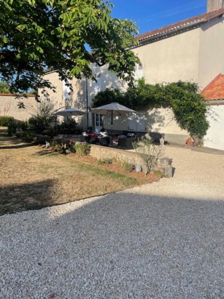 Le Grand Charde, Prenota  LʼIsle-Jourdain Vienne
