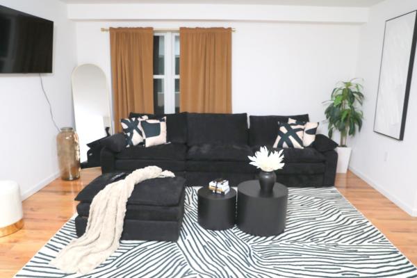 Modern Minimalist Lux Paradise, Buchen Sie  Newark 