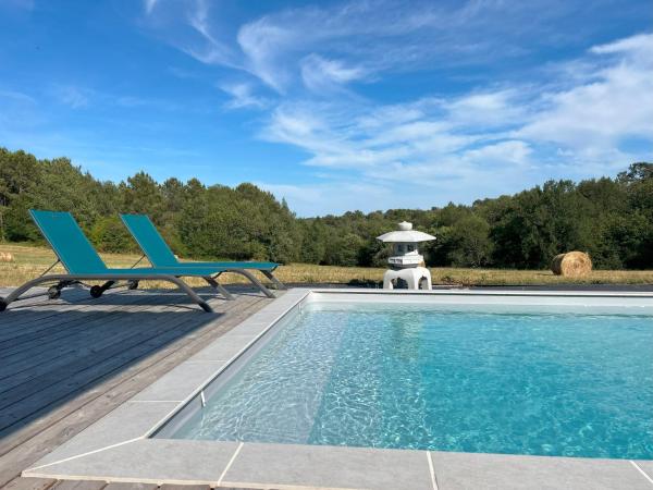 Hikari, Prenota  Hotel con piscina a Saint-Marcory, Piscina