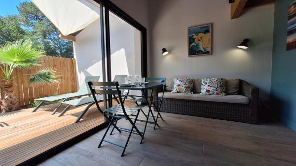 Villa Annabelle Charmant duplex à Messanges dans les Landes entre océan et forêts de pins, Reserva ahora  Hoteles en Aquitania con aparcamiento, Aparcamiento