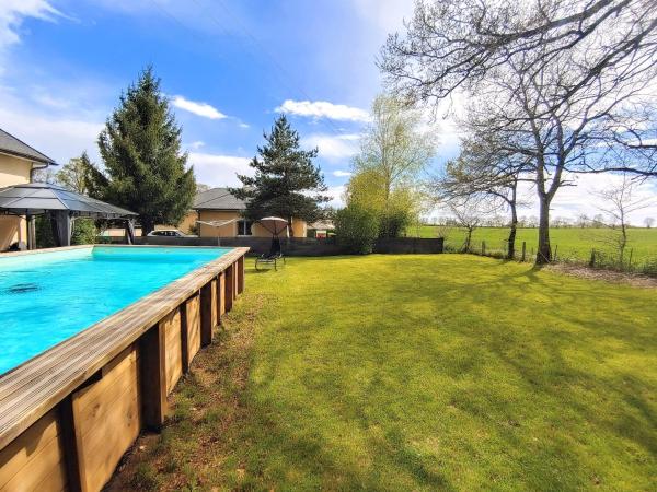 Villa Privée, Piscine chauffée, à 2km du Lac, Buchen Sie  Canet-de-Salars 