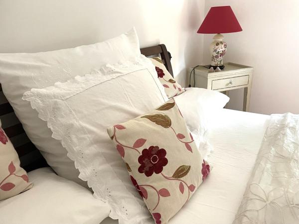 Villa Henrita im Elsass, Buchen Sie  Hotels in Hagenau mit Parkplatz, Parkplätze