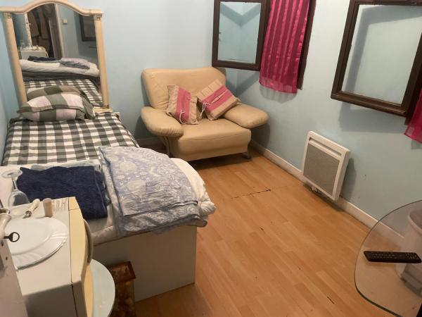 Chambre avec parking privé, Prenota  La Celle-sous-Gouzon 