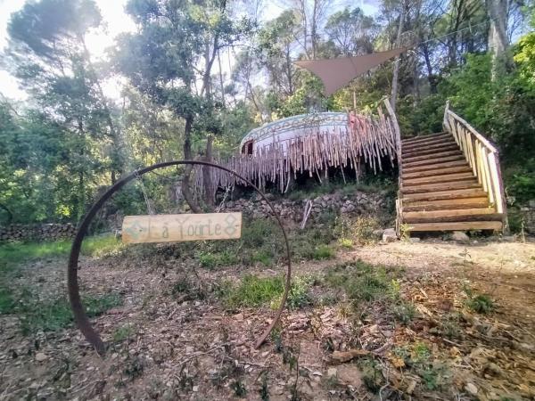 Le Ptit Mas, Prenota  Hotel a Alvernia con parcheggio, Parcheggio