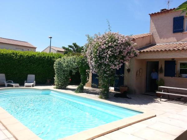 Villa avec piscine à 15min des plages, Réserver  Hôtels à Mauguio avec piscine, Piscine