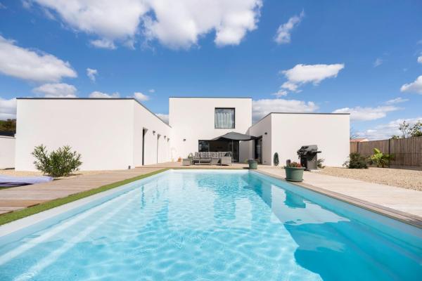 Villa darchitecte - Piscine - Plage, Buchen Sie  Le Bernard Pays-de-la-Loire