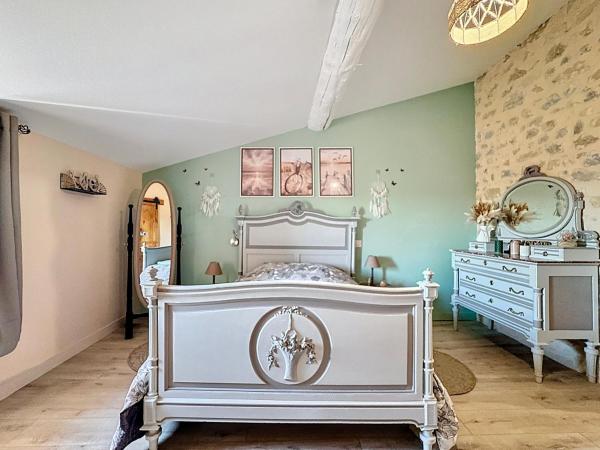 Domaine Taurin gîte Elyssa, Réserver  Canton de Lédignan Languedoc-Roussillon