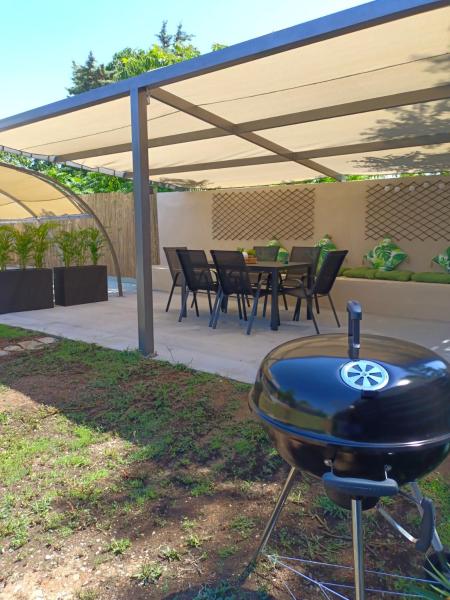 Adamis garden apartments, Prenota Appartamento Néa Michanióna Macedonia