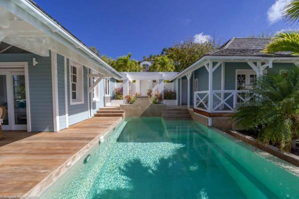 Luxurious Holiday Villa with Immersive Amenities, Prenota  Gustavia 