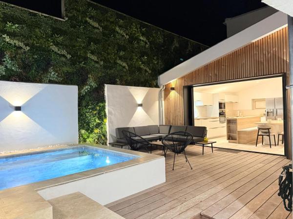 Villa NORMANDY, Prenota  Hotel a Aquitania con piscina, Piscina