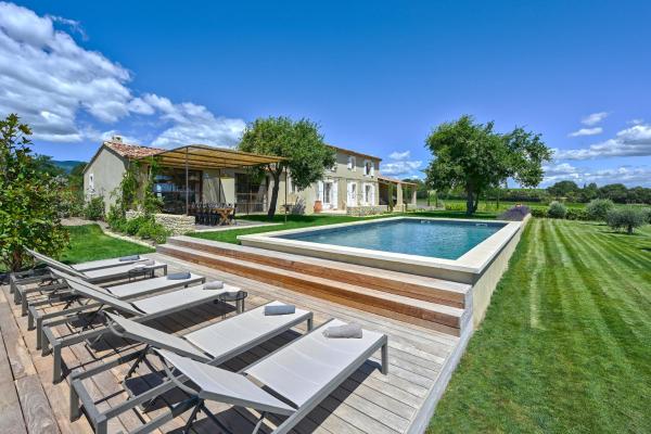 Villa Les Escapades dAdrien, piscine, climatisation, Reserva ahora  Hoteles en Sannes con piscina, Piscina