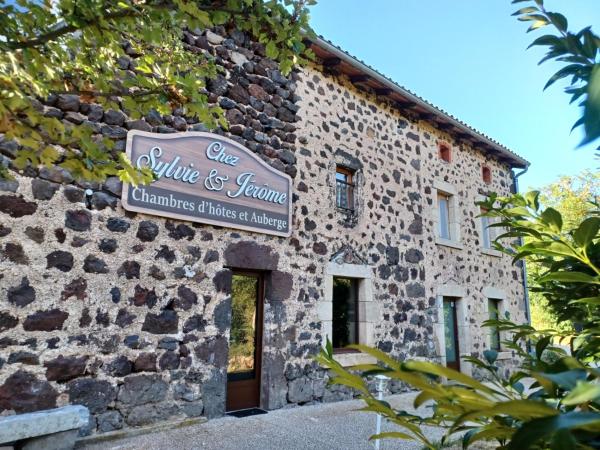Chez Sylvie et Jérôme, Prenota  Dolaison Alvernia