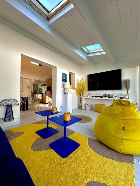 La Villa Delphine, Reserva ahora  Hoteles en Aquitania con aparcamiento, Aparcamiento