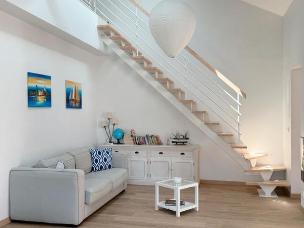 Villa Carbet, Reserva ahora  Hoteles en Aquitania con aparcamiento, Aparcamiento