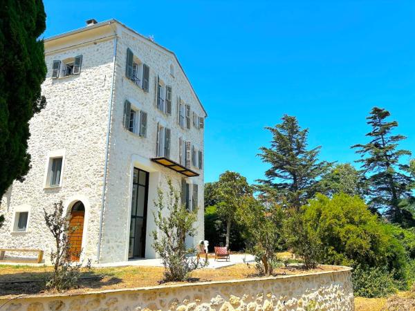 Villa Padulone, Réserver   