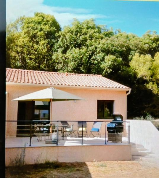 Clos Jeannette Villa près de la plage de Pinarelle et des piscines naturelles du Cavu, Réserver  Zonza 