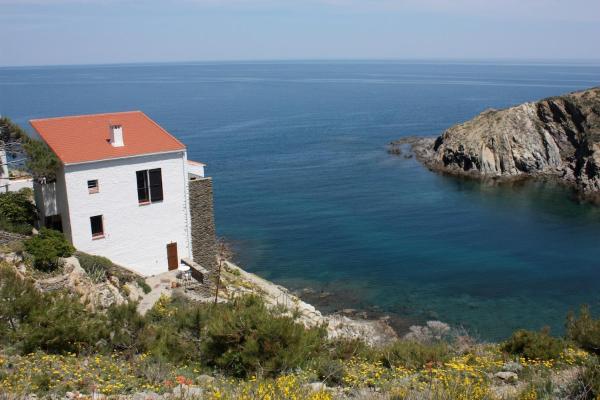 Villa Ey - waterfront with a view, Réserver  Banyuls-sur-Mer Vermillion Coast