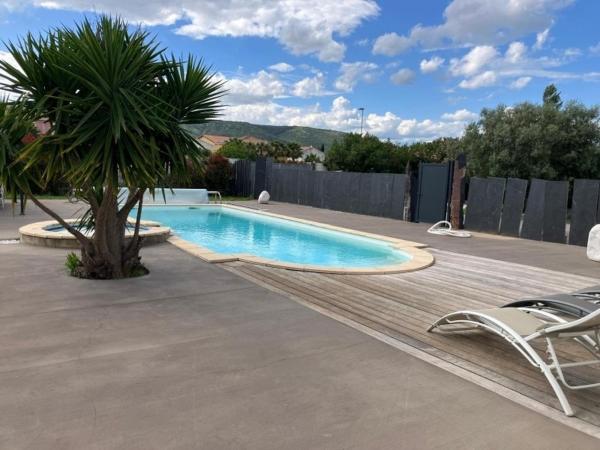 Villa la Gardiole, Réserver  Hôtels à Hérault avec piscine, Piscine