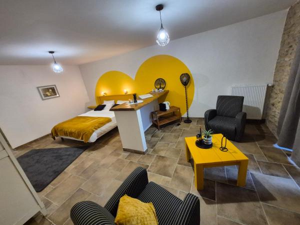 Domaine de la Tardoire, Reserva ahora  Hoteles en Aquitania con aparcamiento, Aparcamiento