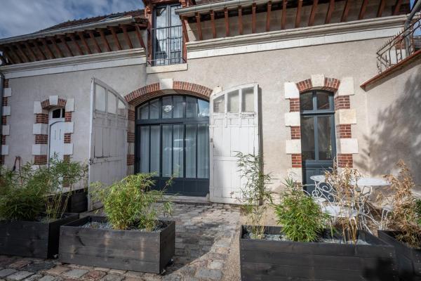 Les Écuries de Juranville, Reserva ahora  Hoteles en Cher con aparcamiento, Aparcamiento