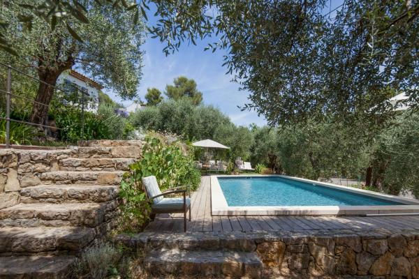 Provençal Villa With Pool In Valbonne, Prenota  Hotel con piscina a Alvernia, Piscina