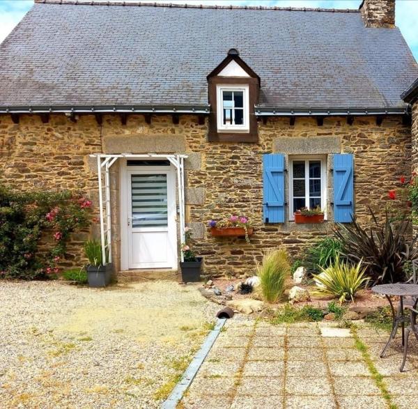 Cottage Lavandes et Cottages Roses, Réserver  Crédin 