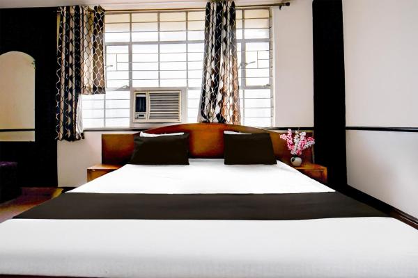 Hotel O Om Guest House, Réserver  Patna Karnataka