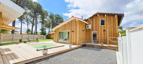 Villa Côte Ouest, Elégance Piscine et Pool-House, Reserva ahora  Hoteles en Aquitania con aparcamiento, Aparcamiento