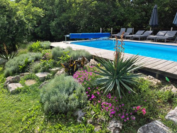Domaine de Beaudefour, Reserva ahora  Hoteles en Aquitania con aparcamiento, Aparcamiento