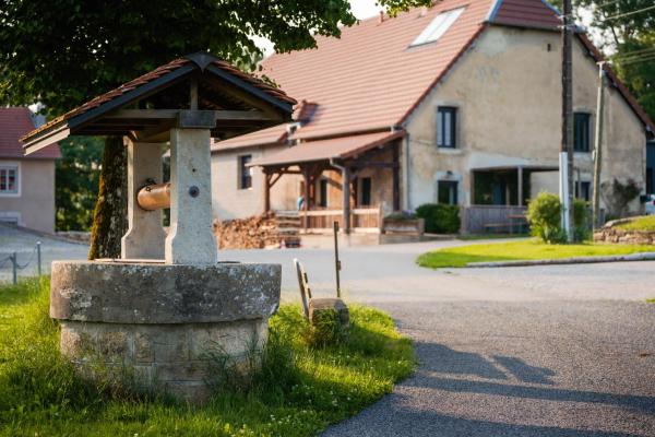 Gîte de la Chassagne pour 4 à 5 personnes, Prenota  Fontain Franca Contea