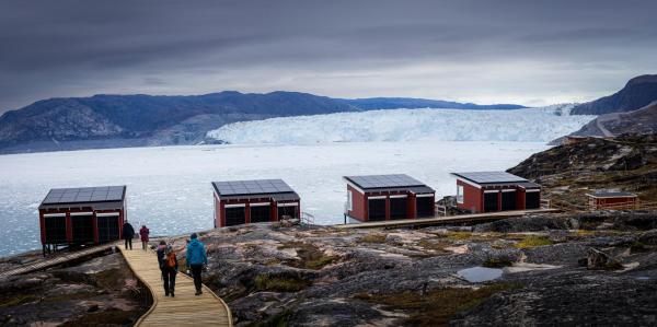 Eqi Glacier Lodge - World of Greenland - 5 hours boat trip from Ilulissat & full board included, Réserver  Ilulissat Avanaata Commune