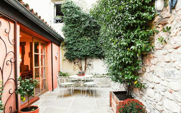 Charming Riverside House In Medieval Village, Prenota  Villeneuve-Minervois Aude