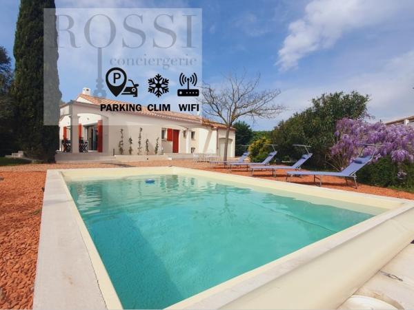 Villa Carole 15min des plages - Piscine Wi-Fi Clim - ROSSIconciergerie - Linge inclus, Réserver  Hôtels à Hérault avec piscine, Piscine