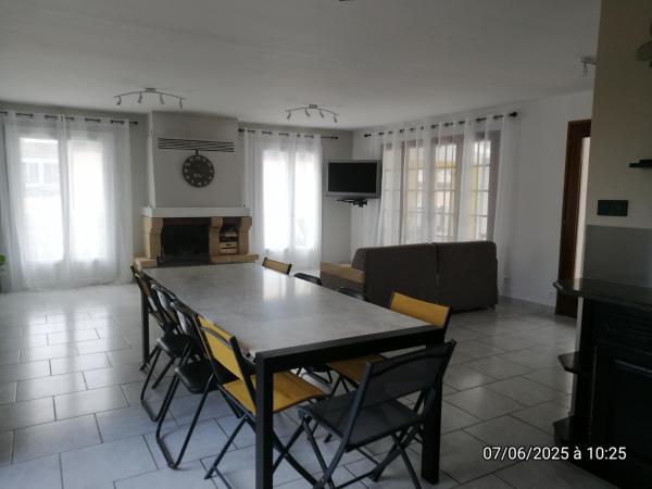 Villa 4 chambres, Réserver  Montblanc Hérault