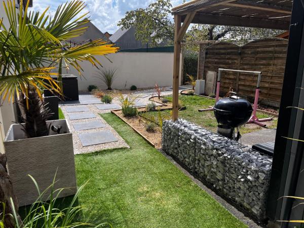 Villa Mela-Bella, Réserver  Hôtels à Normandie avec parking, Parking